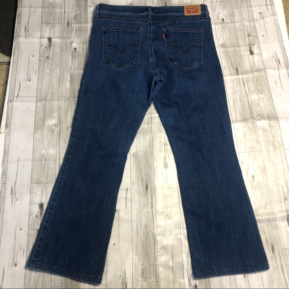 Leviโs Jeans Womens 32 Slimming Bootcut Denim Medium Wash Whiskered